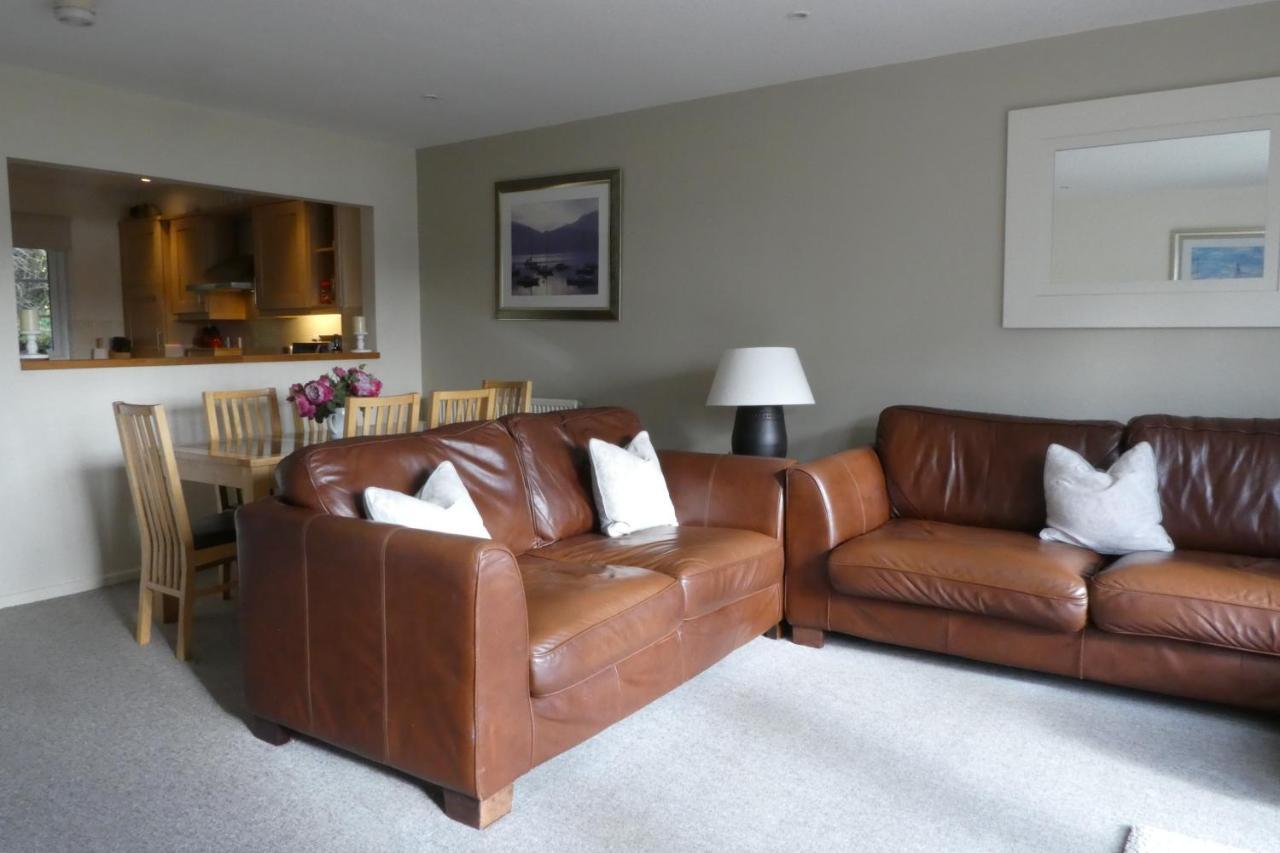 Liming Lodge - Lakeside Home In The Cotswolds سيرني الجنوبية المظهر الخارجي الصورة