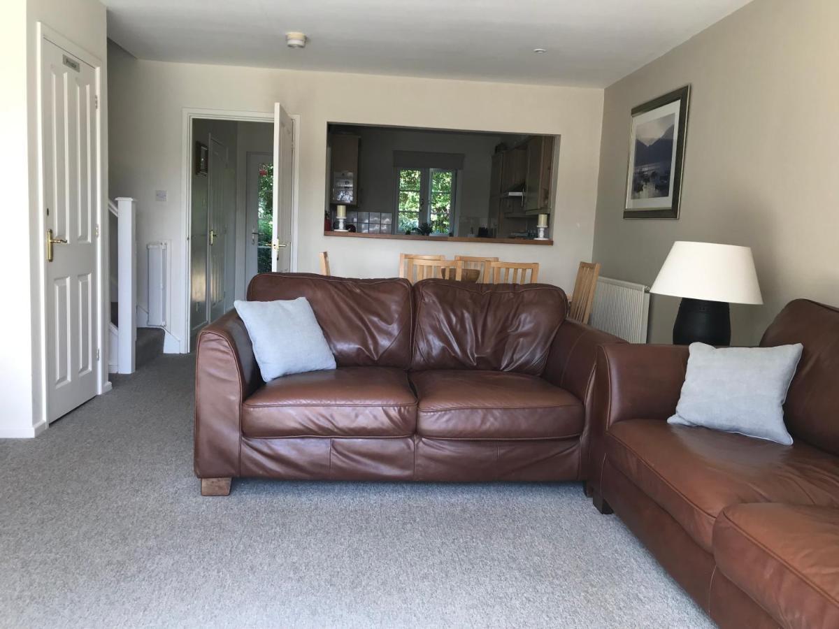 Liming Lodge - Lakeside Home In The Cotswolds سيرني الجنوبية المظهر الخارجي الصورة