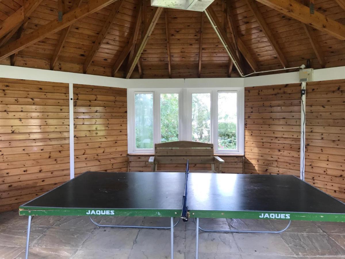 Liming Lodge - Lakeside Home In The Cotswolds سيرني الجنوبية المظهر الخارجي الصورة