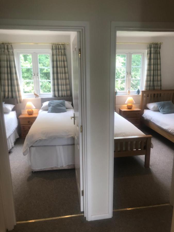 Liming Lodge - Lakeside Home In The Cotswolds سيرني الجنوبية المظهر الخارجي الصورة